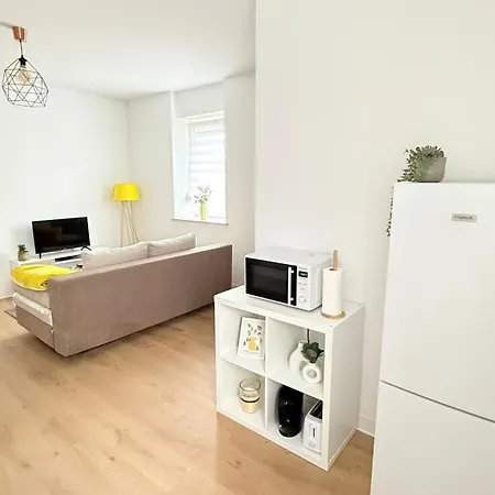 F2 Avec Extérieur Et Entrée Indépendante Apartamento *