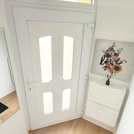 Apartamento F2 Avec Extérieur Et Entrée Indépendante