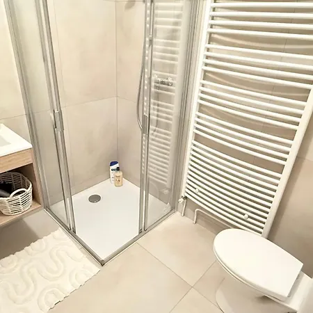 F2 Avec Extérieur Et Entrée Indépendante Apartamento