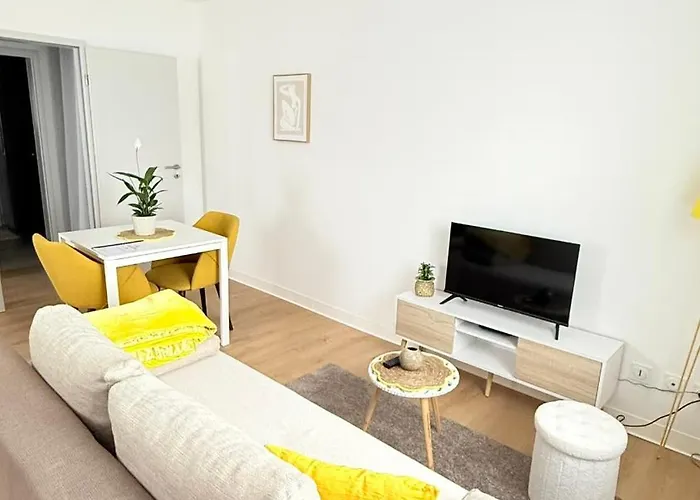 F2 Avec Exterieur Et Entree Independante Apartmán *